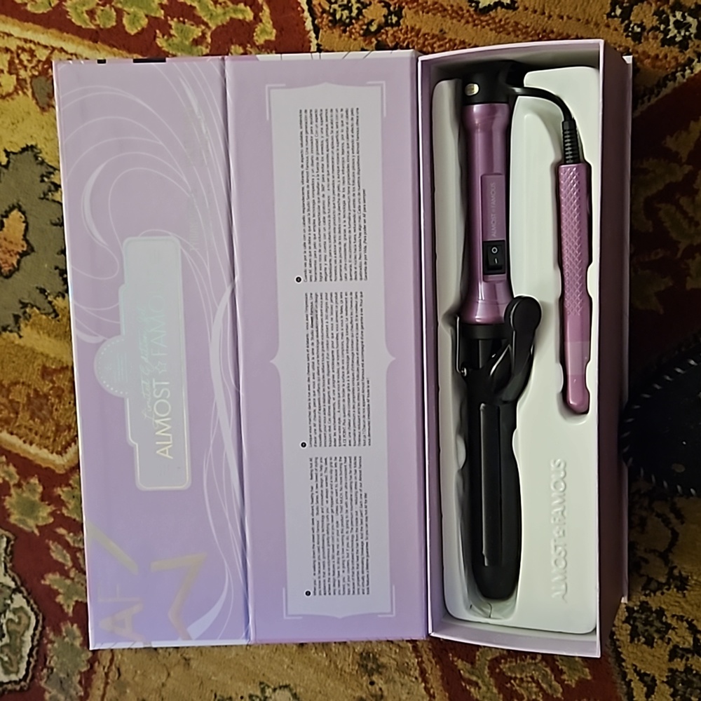 New Almost Famous Special Edition Beach Wave Babe Curling Iron &  Mini Flat Iron